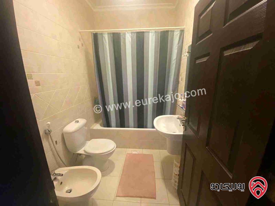 شقة مساحة 195 متر طابق اول للبيع في خلدا