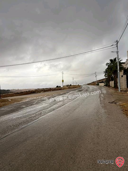 ارض مساحة 500م للبيع في عمان - ام البساتين طريق المطار خلف نادي الجواد العربي 