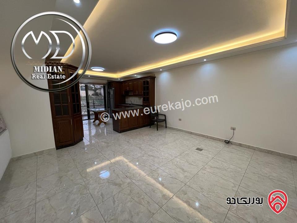 شقة شبه ارضي فارغة للايجار في عمان - عبدون مساحة 200م تشطيبات و ديكورات عصرية فاخرة اطلالة جميلة