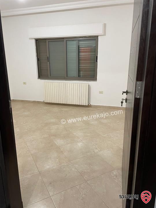 شقة طابق ثاني مساحة 165م للبيع في عمان - المدينة الرياضية بجانب اسواق العز