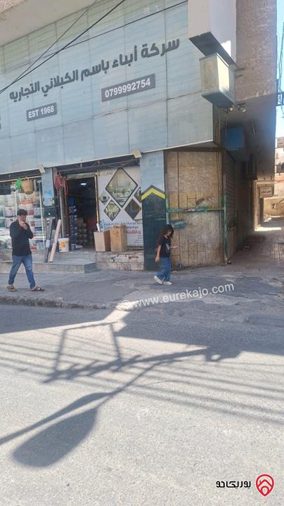 مبنى تجاري للبيع في الزرقاء الوسط التجاري