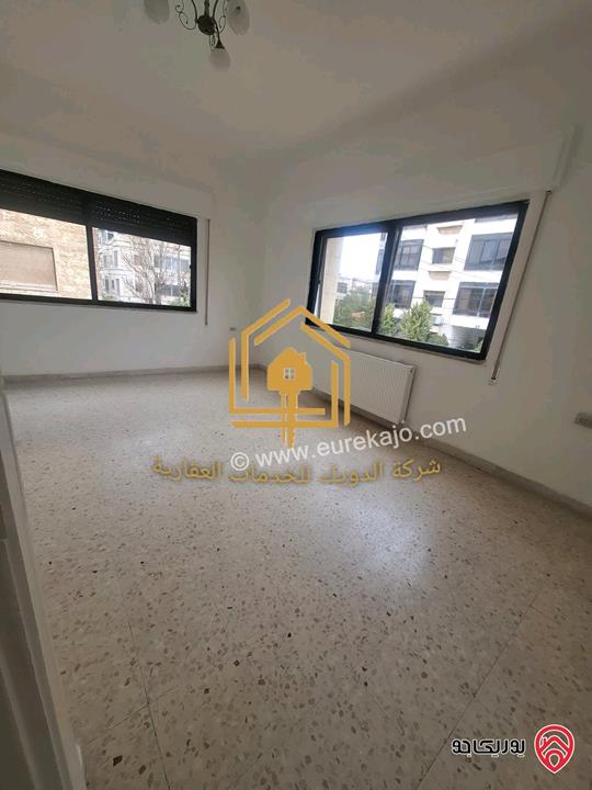 شقة فارغة طابق اول مساحة 130متر للإيجار في عمان - الجاردنز 