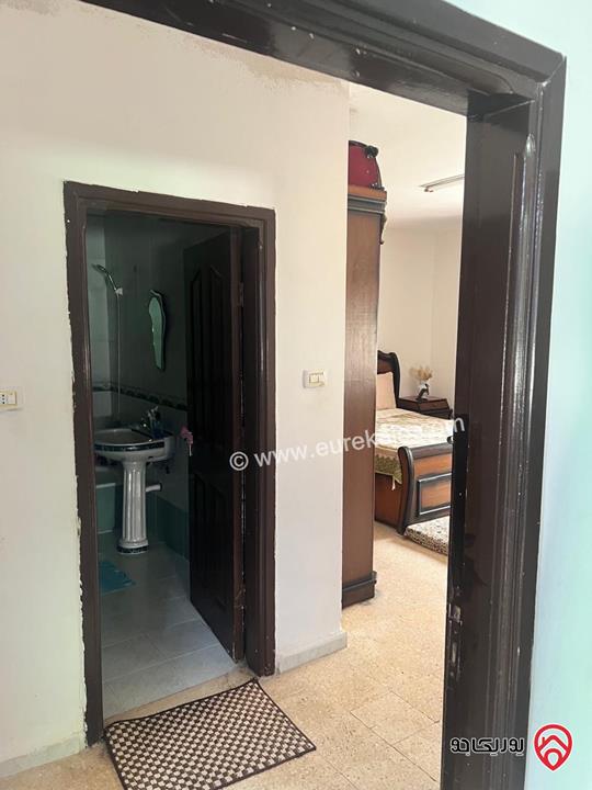 شقة طابق ثالث مساحة 195م للبيع في عمان - طبربور بجانب مستشفى الاقصى 