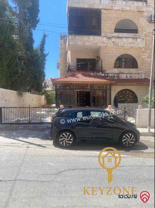 شقة أرضية مساحة 194م داخلي و 100م خارجي للبيع في عمان - ام اذينة