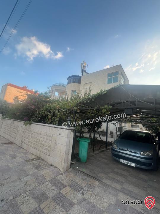 عمارة على أرض 1 دونم و 150م للبيع في عمان - ام السماق 