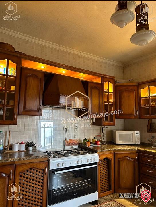 شقة مفروشة مساحة 150م طابق ثالث للايجار في عمان - تلاع العلي 