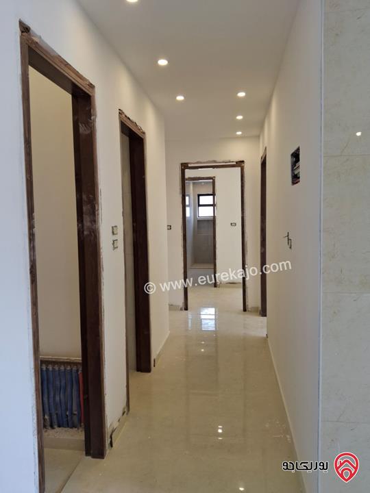 شقة شبه ارضية مساحة 200م داخلي و 50م خارجي للبيع في عمان - ابو السوس