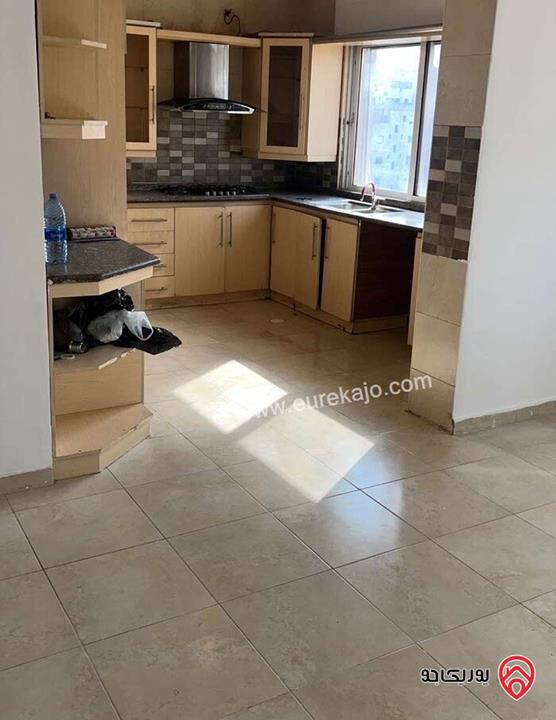 شقة طابق ثالث مساحة 150م للايجار في عمان - حي الياسمين 