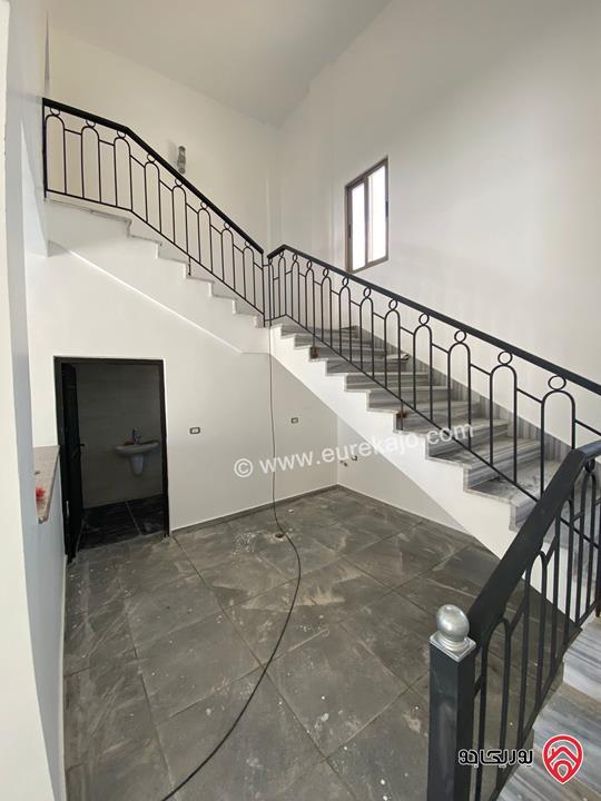 مزرعة مساحة الأرض 3427م والبناء 155م للبيع في المفرق - بلعما	