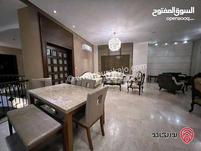 فيلا مميزة مفروشة مساحة 980م على أرض 900م للايجار اليومي والاسبوعي والشهري في عمان - خلدا