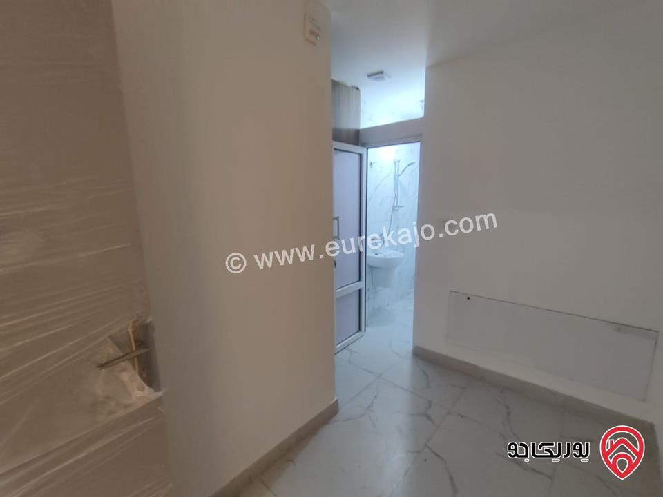 شقة شبه أرضية مساحة 205م داخلي و 150م خارجي للبيع في عمان - الصويفية  	 