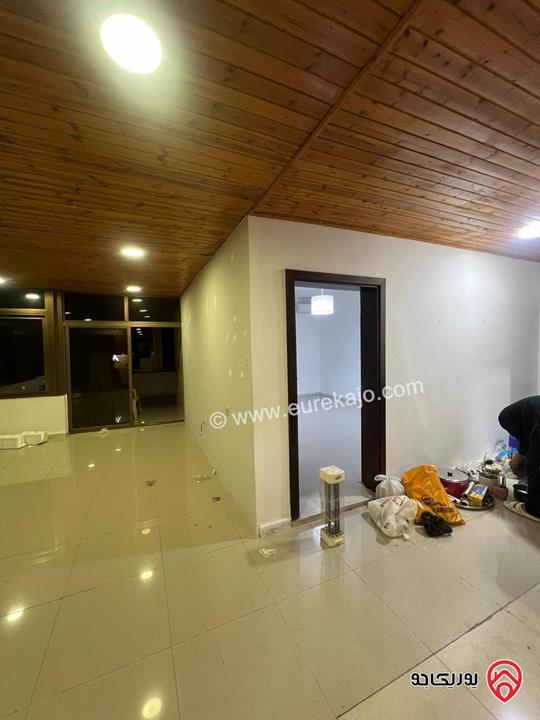 روف فارغ مساحة 110م للايجار في عمان - أم السماق