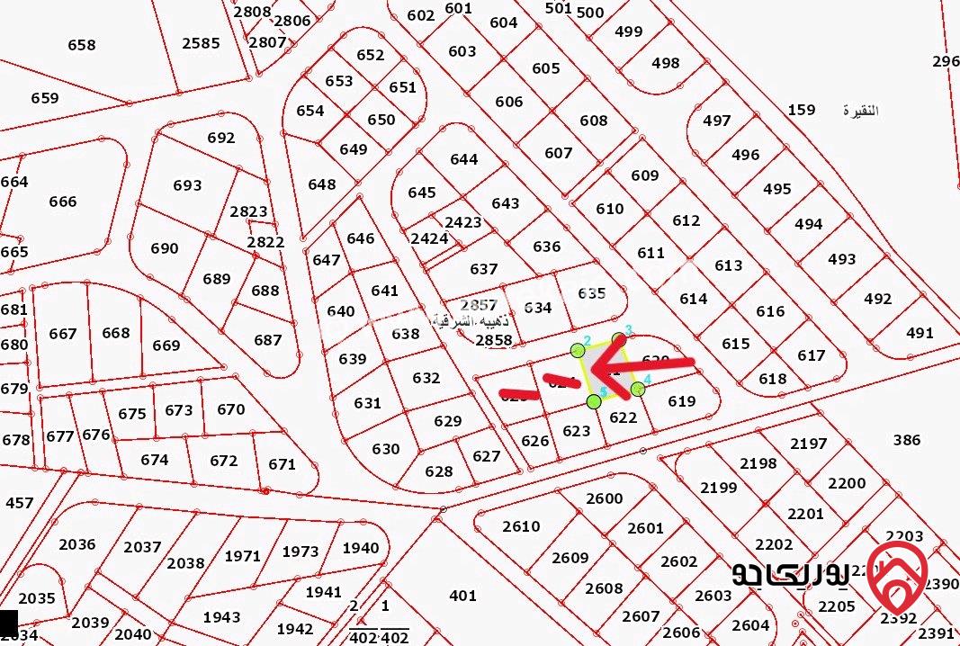 قطعة ارض مساحة 743م للبيع من اراضي الموقر ذهيبة الشرقية واجهة على الشارع منطقة سكنية قريبة من مديرية الدفاع المدني 