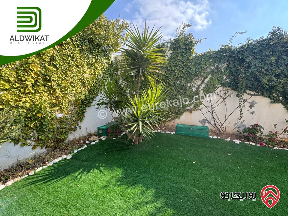 فيلا مساحة الارض 1600م ومساحة البناء 1100م مساحة الحديقة 400م للبيع في السلط - منطقة السرو 
