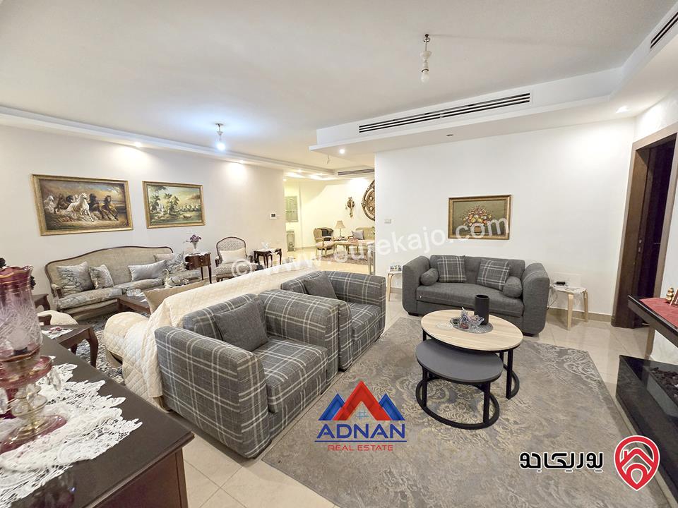 شقة ارضية مفروشة مساحة 130م داخلي و 30م خارجي للايجار السنوي في عمان - خلدا