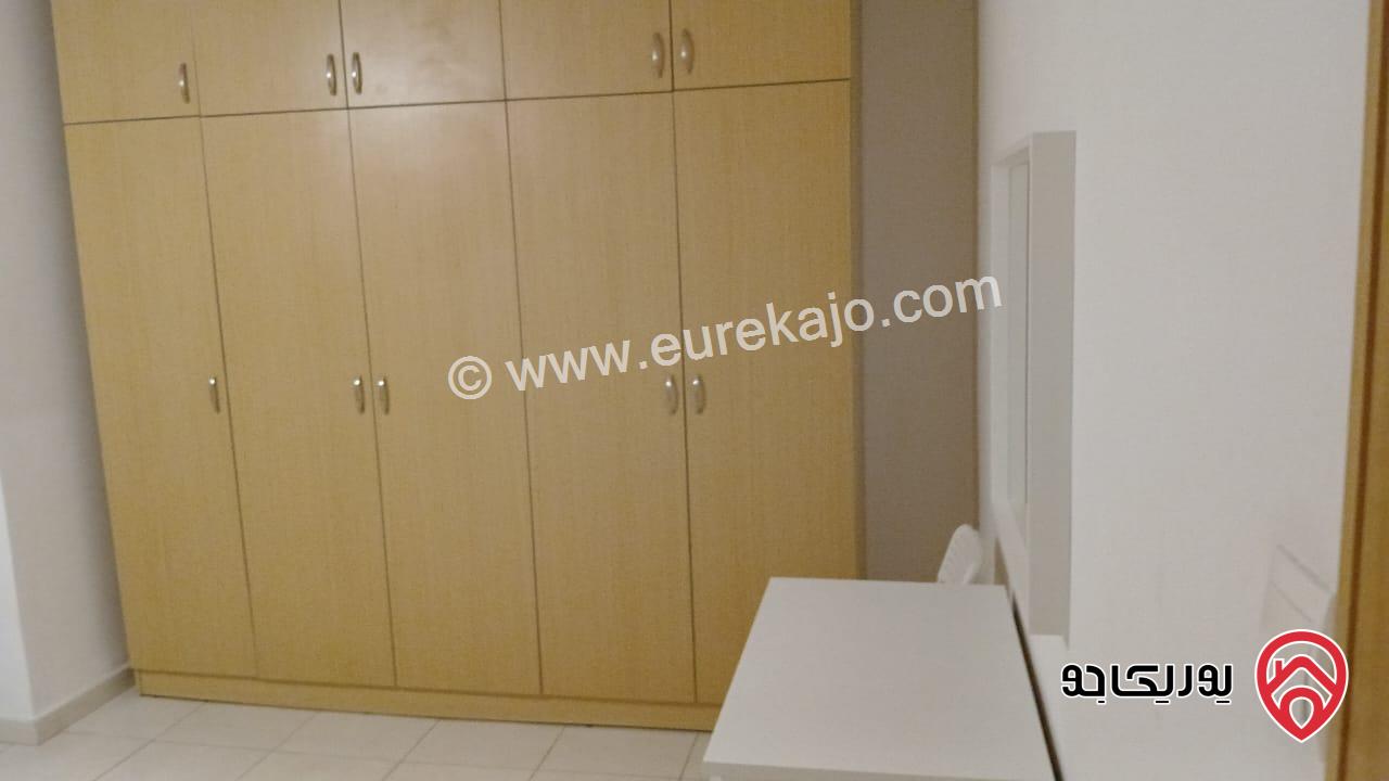 شقة مساحة 60م طابق اول للبيع مفروشة في عمان - ابراج داماك مطله على العبدلي مول