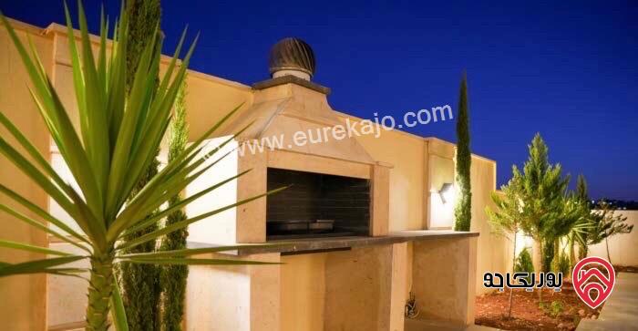 شقة شبه ارضي فاخرة مساحة 210م داخلي و 150م خارجي للايجار في عمان - طريق المطار 