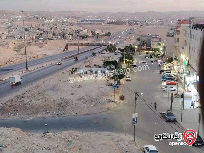 شقة طابق رابع مساحة 90م للبيع في الزرقاء - جبل طارق شارع الشلال 