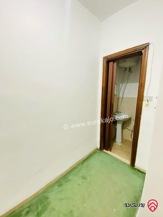 شقة مساحة 185م طابق ثالث للبيع في عمان - خلدا بالقرب من مسجد الهمشري ومدارس المعارف 