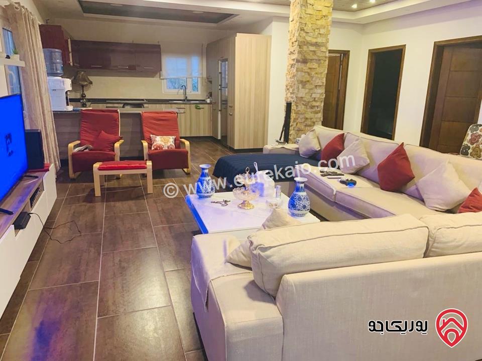فيلا طابقين مساحة 290م على أرض 315م للبيع في عمان - الياسمين تصلح لعائلتين 