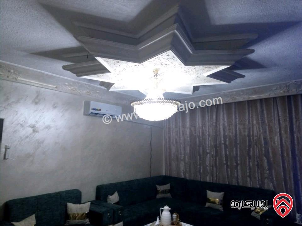 شقة مساحة 100م طابق ثالث بدون مصعد للبيع في عمان - ماركا الشمالية حي الونانات نزول جامع مسفر 