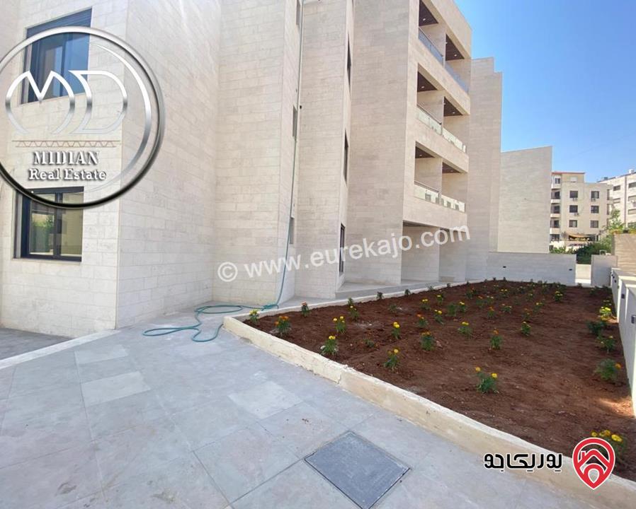 شقة ارضية جديدة للبيع في عمان - خلدا مساحة 230م وترس و حديقة 300م تشطيبات و ديكورات فاخرة جداً
