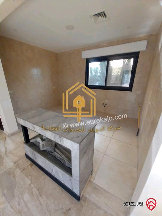 شقة جديدة لم تسكن طابق اول مساحة 180م للإيجار في عمان - خلدا 