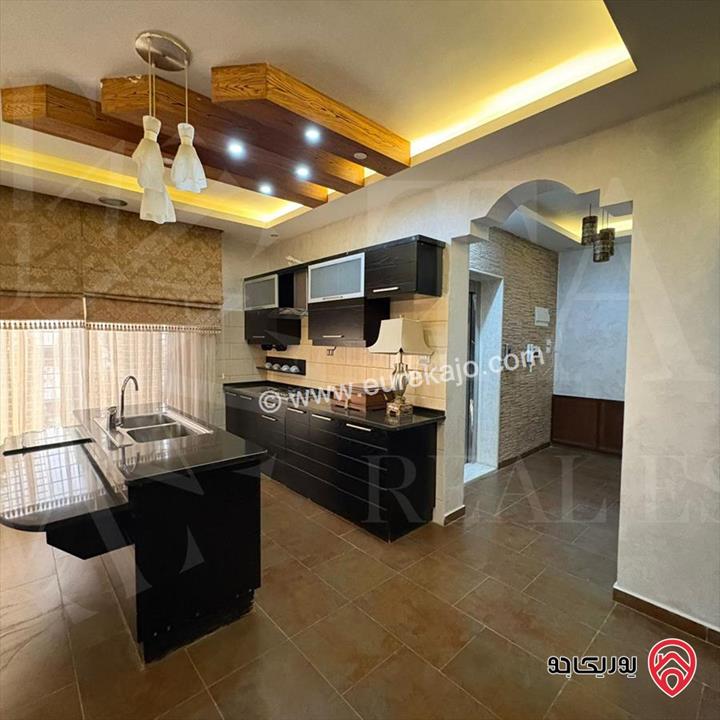 فيلا فاخرة مساحة 840م على ارض 511م للبيع في عمان - الجبيهة