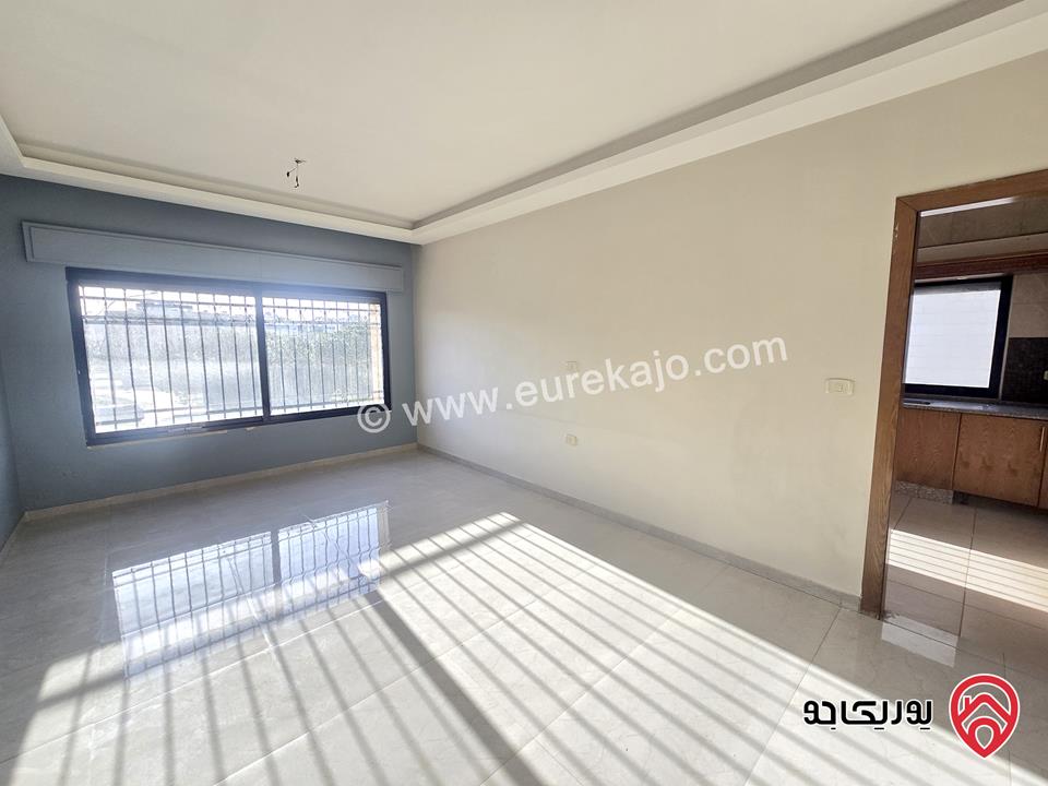 شقة فارغة طابق ثاني مساحة 100م للإيجار السنوي في عمان - الرابية