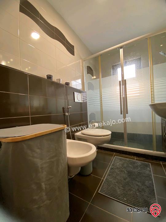 شقة مفروشة فاخرة مساحة 110م طابق ثالث للإيجار في عمان - دير غبار