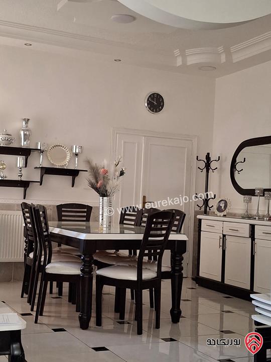 فيلا دوبلكس مساحة 200م على أرض 250م للبيع في عمان - طبربور 