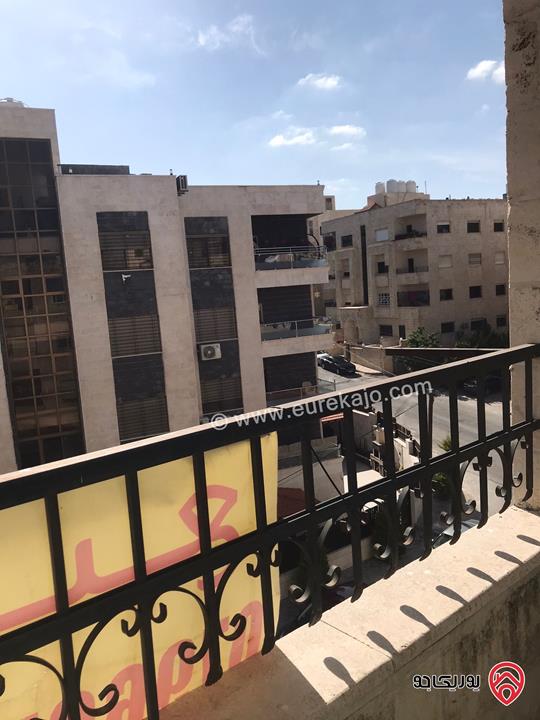 شقة مساحة 140م طابق ثالث للبيع في عمان - الجبيهة 