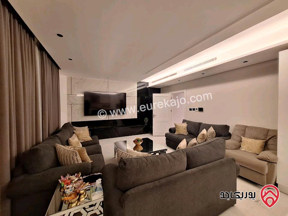 شقة فخمة طابق ثاني مساحة 333م للبيع في عمان - عبدون بالقرب من السفارة السعودية