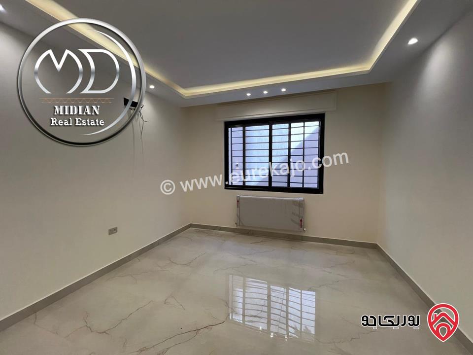 شقق جديدة للبيع في عمان - ضاحية النخيل مساحات 210م تشطيبات ديكورات عصرية فاخرة اطلالة جميلة بسعر مميز