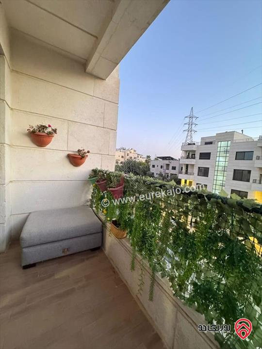 شقة فاخرة طابق ثالث مساحة 196م للبيع في عمان - ضاحية النخيل خربة سكا