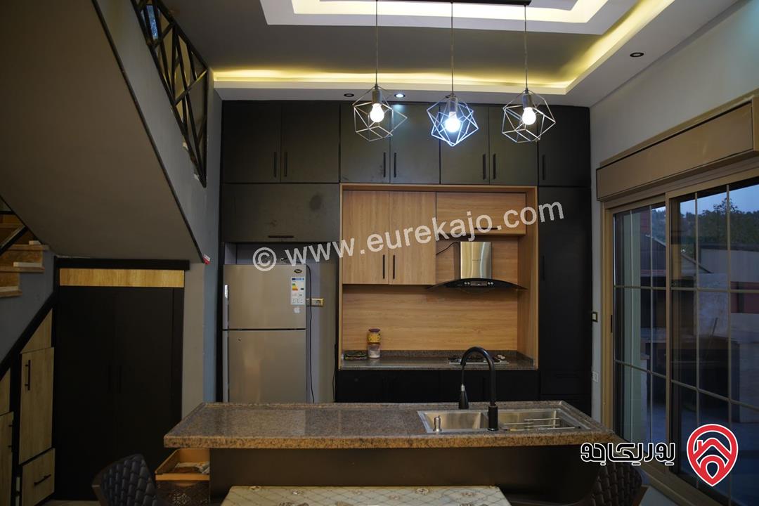 مزرعة مساحة الأرض 4092م والبناء 180م للبيع في جرش