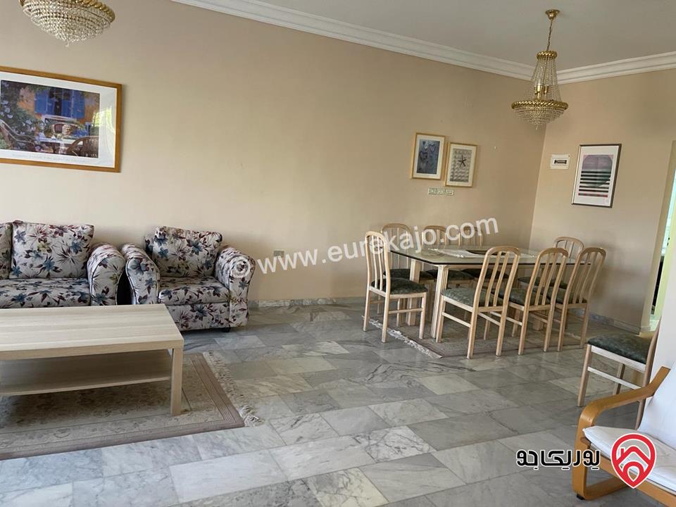 شقة فاخرة مفروشة أرضية مساحة 150م للايجار في عمان - ام اذينة