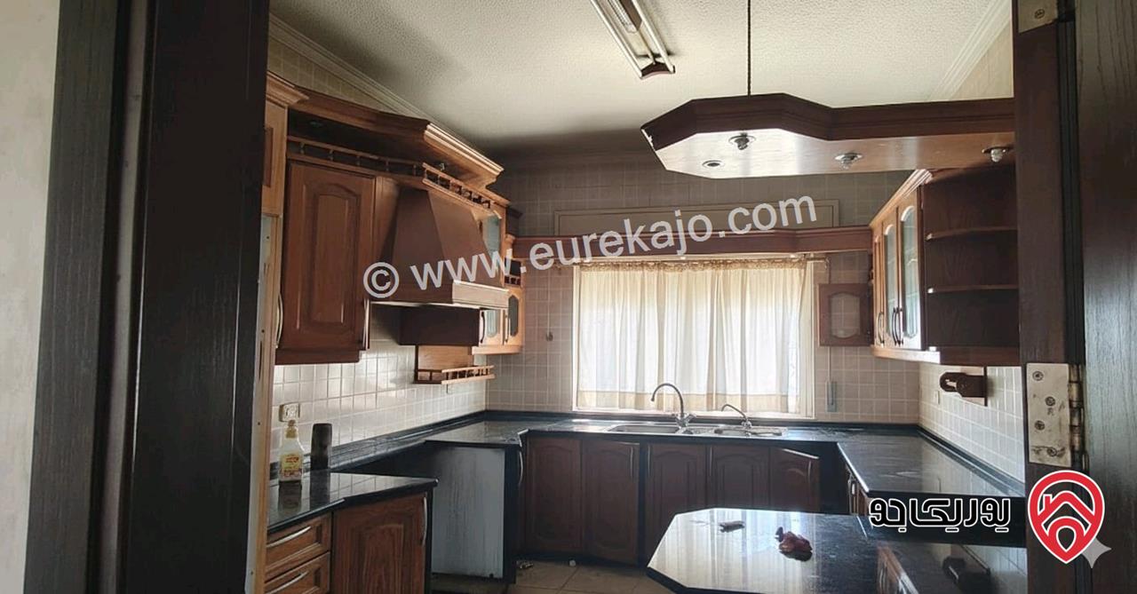 شقة طابق ثالث مساحة 173م للبيع في عمان -  عرجان  موقع مميز   