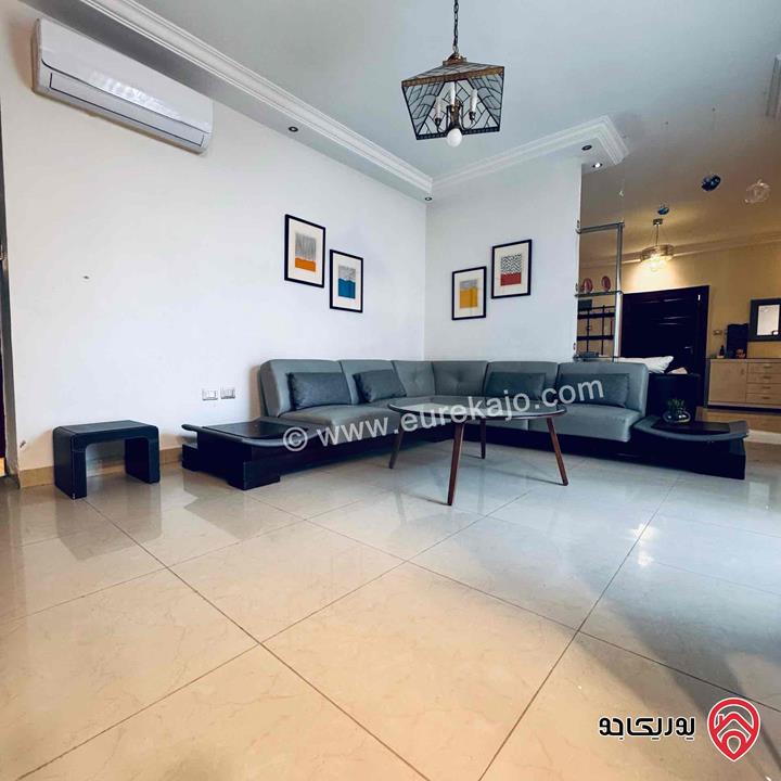 شقة مفروشة طابق ثاني مساحة 127م تشطيب راقي للإيجار في عمان - حي الكرسي من المالك مباشرة 