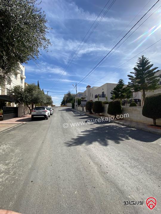 ڤيلا فاخرة مساحة 350م على أرض 891م للبيع في عمان - ضاحية النخيل