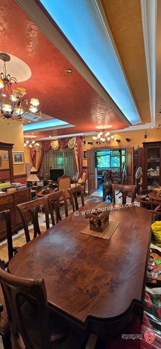 شقة ديلوكس أرضية مساحة 240م داخلي و 300م خارجي للبيع في عمان - تلاع العلي