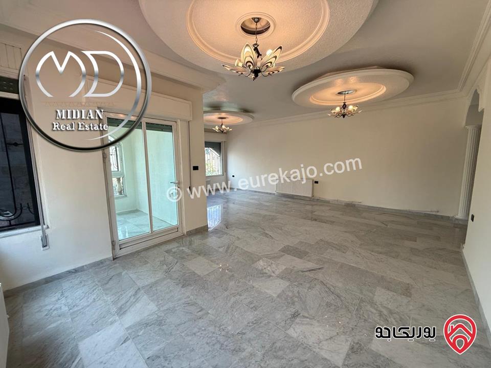 شقة فارغة للايجار في عمان - الرابية مساحة 200م طابق اول تشطيبات سوبر ديلوكس اطلالة جميلة بسعر مميز