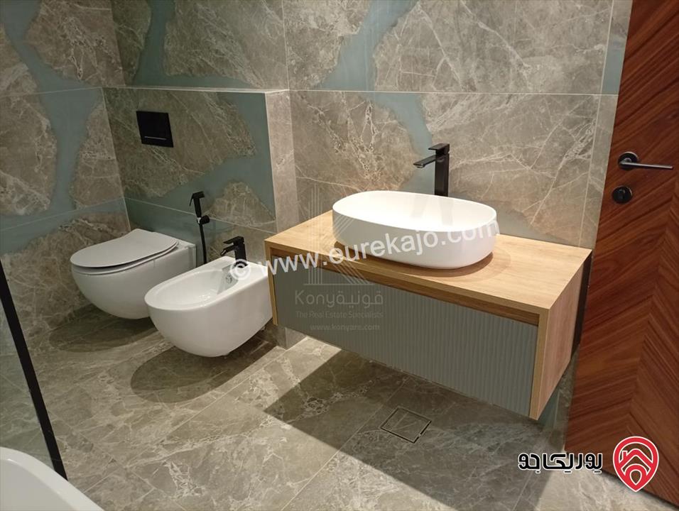 فيلا مستقلة فاخرة مساحة 660م على أرض 501م للبيع في عمان - بدر الجديدة