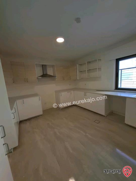 شقة سوبر ديلوكس طابق رابع مساحة 350م للإيـجار في عمان - عبدون 