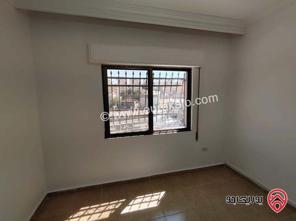 شقة مساحة 111م طابق أول للبيع في عمان - طبربور 