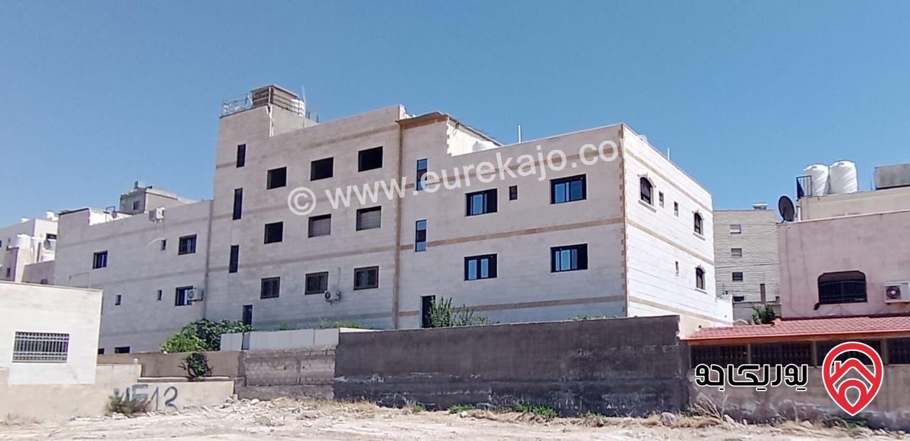 بيت طابقين نظام أمريكي دوبلكس مساحة 300م على أرض 320م للبيع في عمان - أبو علندا
