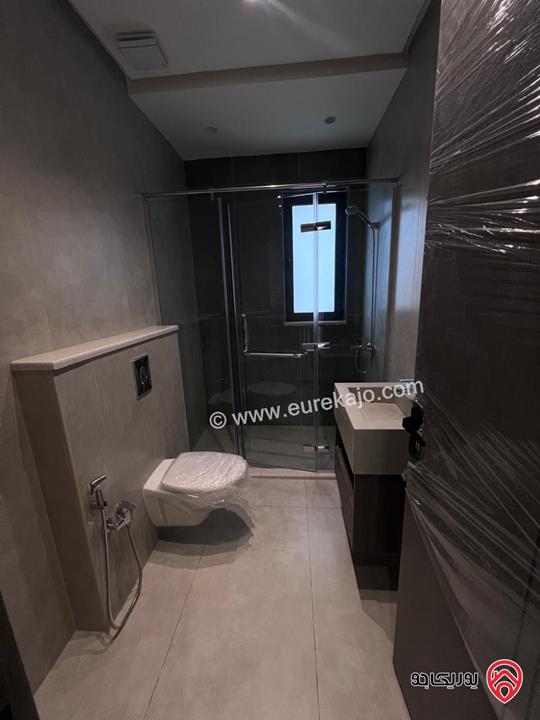 شقة جديدة طابق أول مساحة 150م للبيع في عمان - أم آذينة