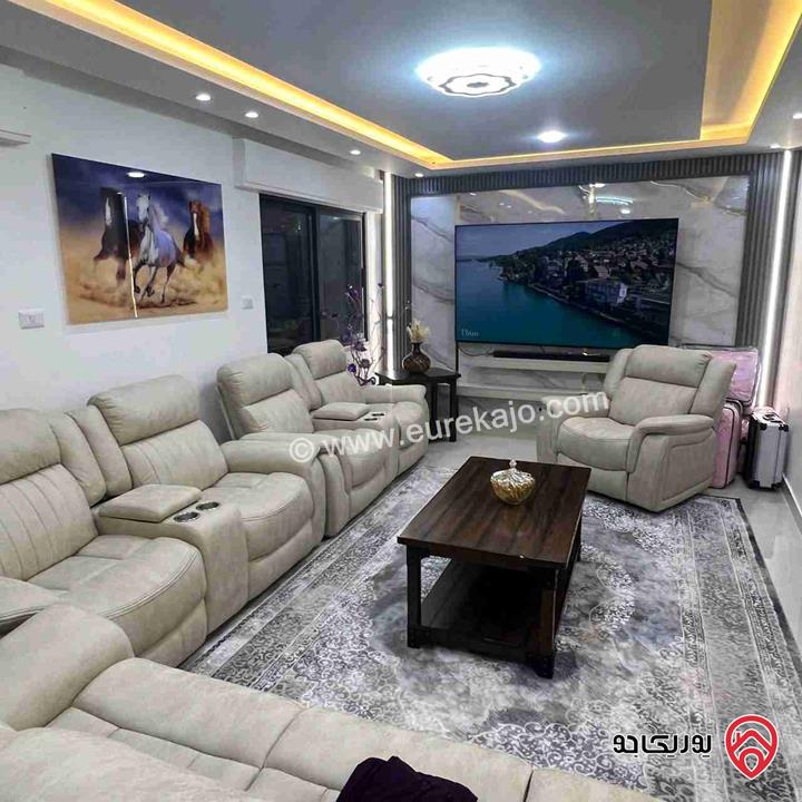 شقة طابق ثالث دوبلكس مساحة 225م للبيع في عمان - الجبيهة حي المنصور
