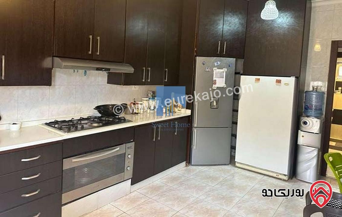 شقة مميزة طابق ثالث 185م تشطيب سوبر ديلوكس بسعر مغري للبيع في عمان - الشميساني