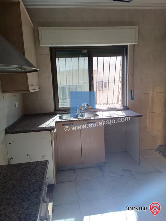 شقة مميزة للبيع في عمان - أم السماق مقابل روان كيك طابق ثالث 120م تشطيب سوبر ديلوكس بسعر مغري